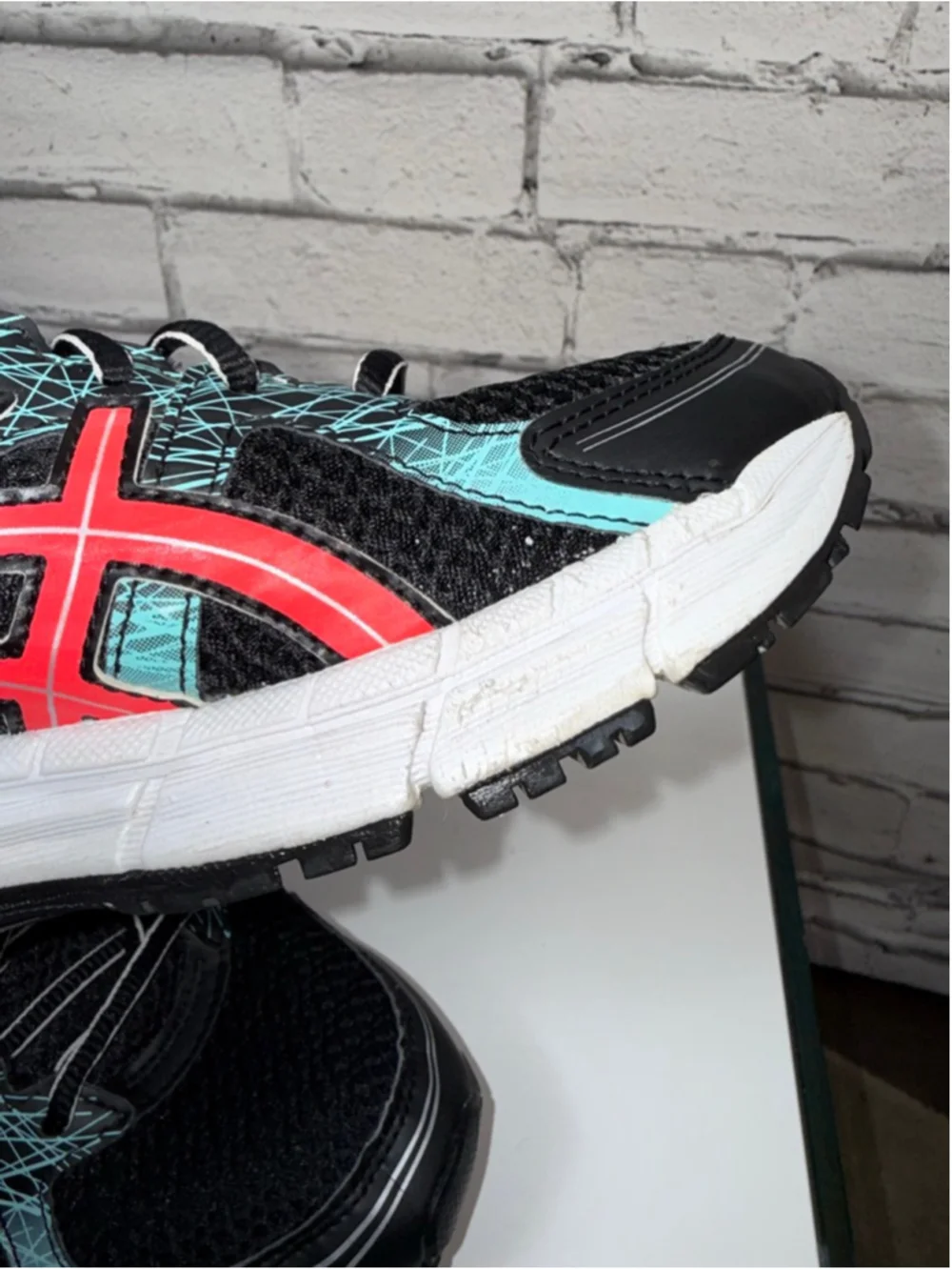 Women's ASICS GEL-EXCITE 2 Athletic Running Shoes Size 9 Black Teal Gym Shoes